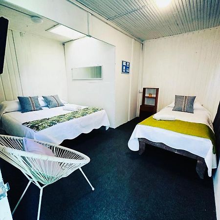 Hostal 3 Norte ซานอันโตนิโอ ภายนอก รูปภาพ