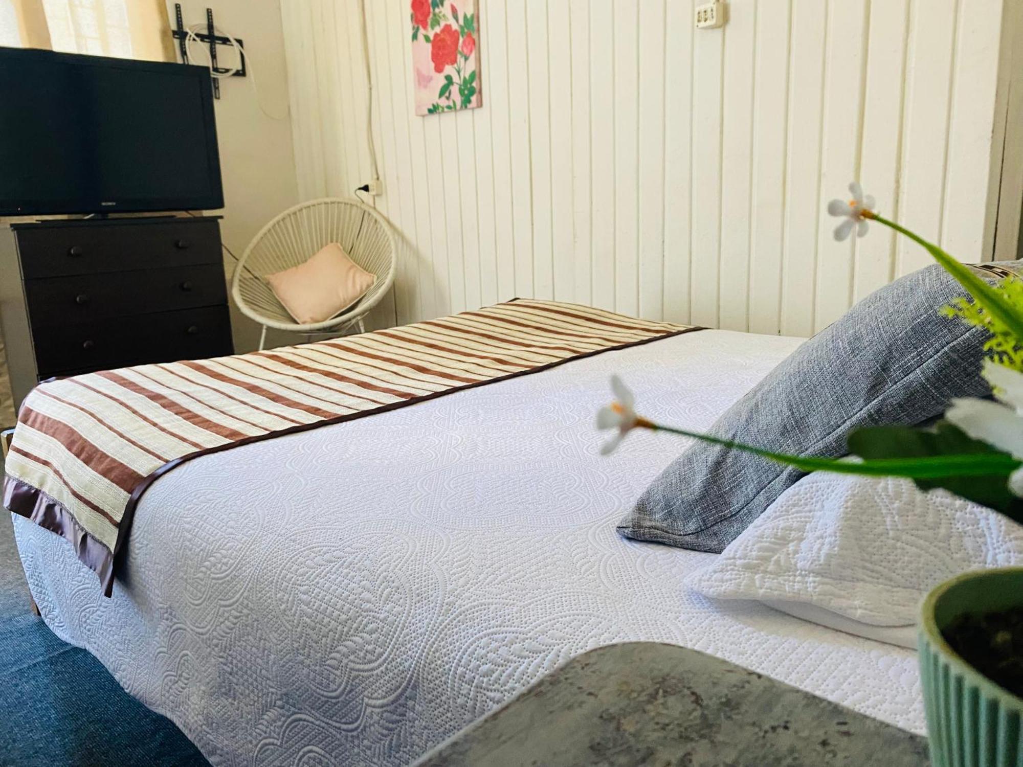 Hostal 3 Norte ซานอันโตนิโอ ภายนอก รูปภาพ